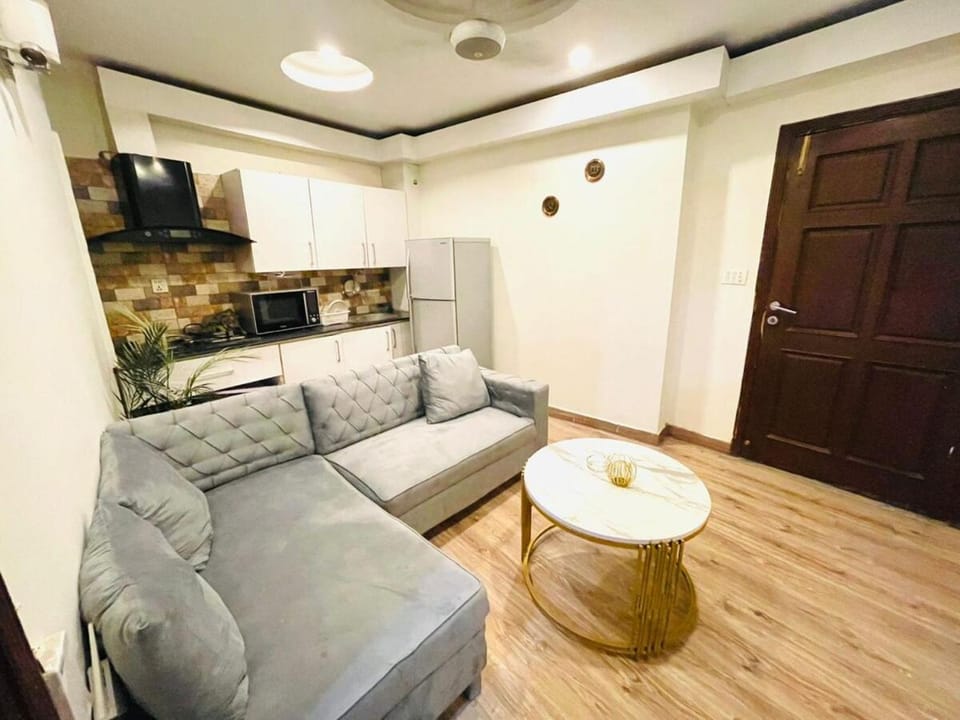 Luxury & Family 1bhk, Wi-fi, Smart TV, AC Apartment in Islamabad Capital Territory