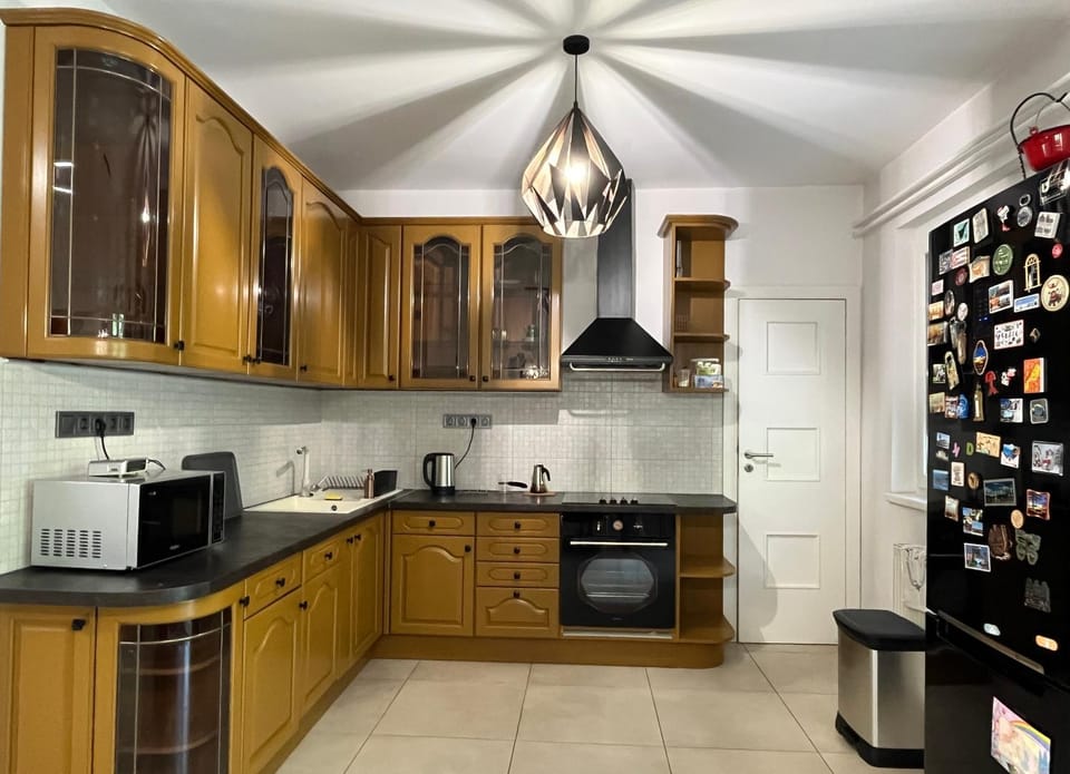 Coffee/tea facilities, Kitchen or kitchenette, dishwasher, oven, toaster