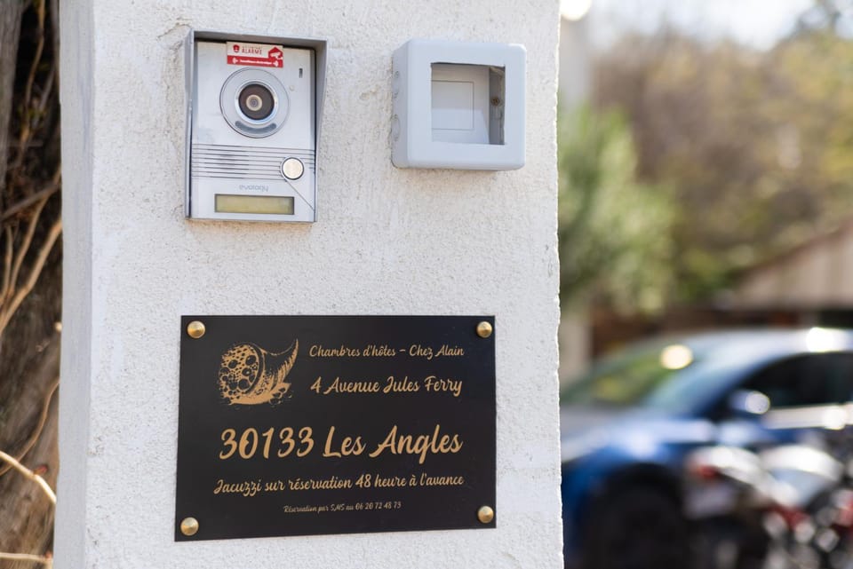 Logo/Certificate/Sign