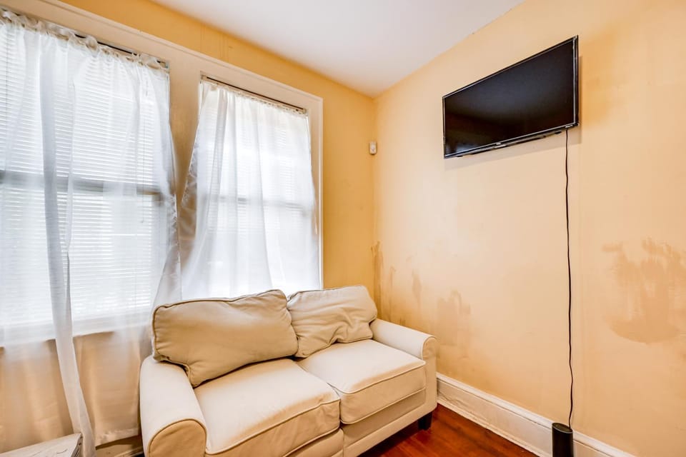 Convenient Hartford Condo < 2 Mi to Dtwn! House in Hartford