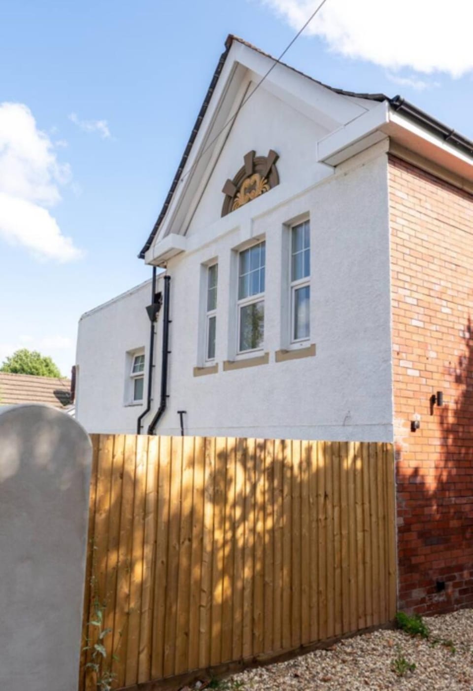 Flat 5 - 2BR Private parking Apartment in Newport