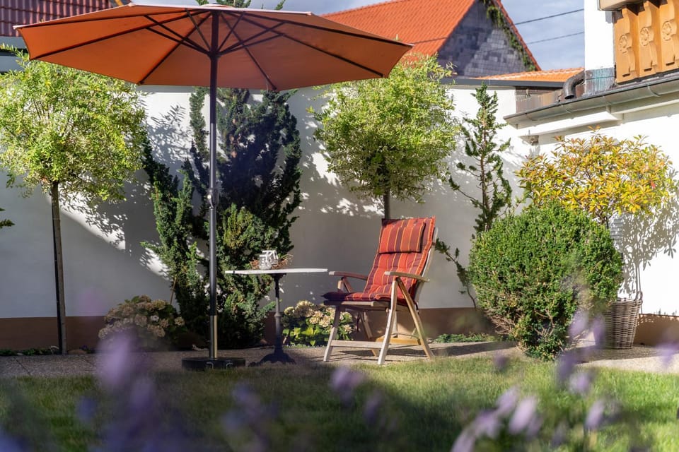 BBQ facilities, Garden, Seating area