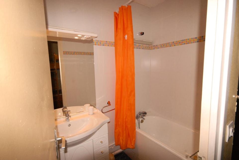 Résidence Primeveres - Studio pour 6 Personnes MAE-5083 Apartment in Nouvelle-Aquitaine