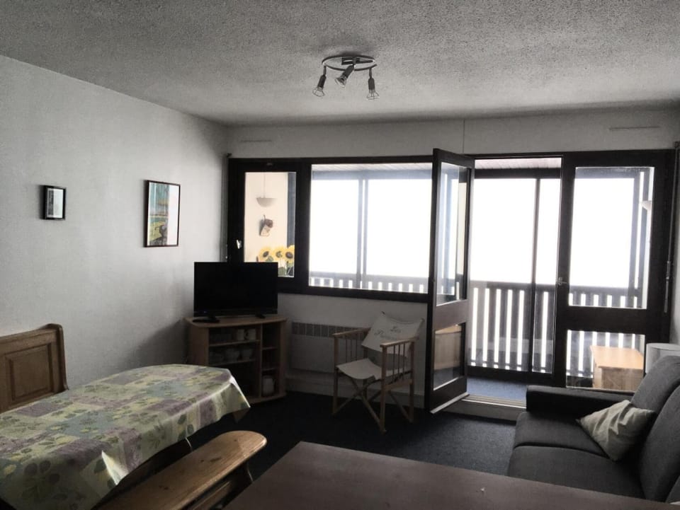 Résidence Primeveres - Studio pour 6 Personnes MAE-5083 Apartment in Nouvelle-Aquitaine