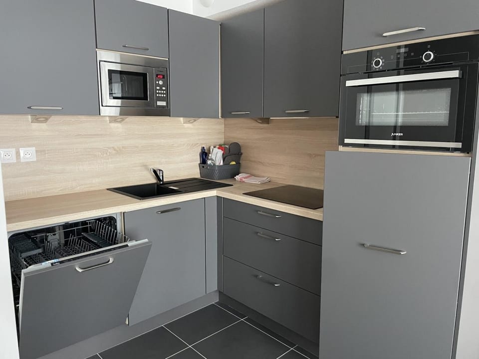 Résidence Le Portillo - Piscine - Studio pour 6 Personnes MAE-5193 Apartment in Nouvelle-Aquitaine