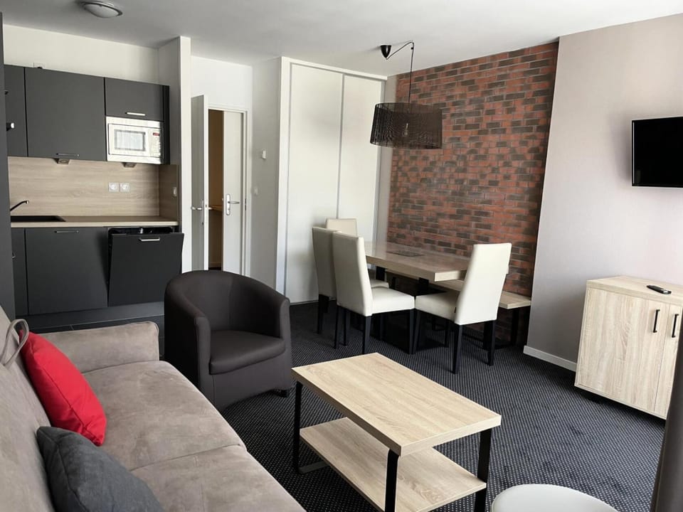 Résidence Le Portillo - Piscine - Studio pour 6 Personnes MAE-5213 Apartment in Nouvelle-Aquitaine