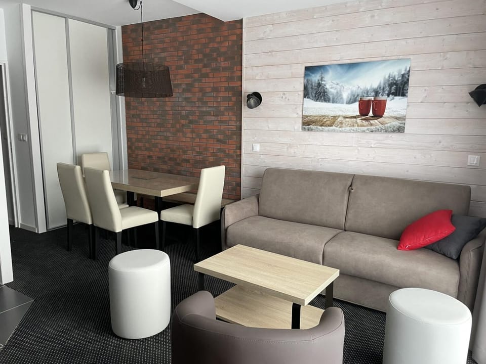 Résidence Le Portillo - Piscine - Studio pour 6 Personnes MAE-5233 Apartment in Nouvelle-Aquitaine