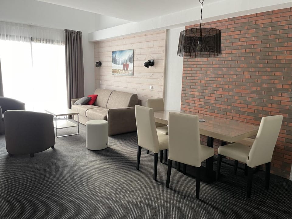 Résidence Le Portillo - Piscine - Studio pour 6 Personnes MAE-5243 Apartment in Nouvelle-Aquitaine