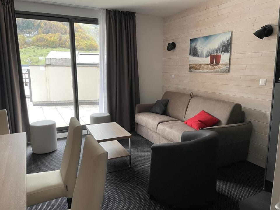 Résidence Le Portillo - Piscine - Studio pour 6 Personnes MAE-5263 Apartment in Nouvelle-Aquitaine