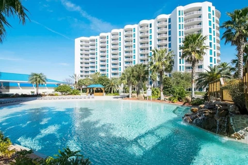 An Emerald Coast Escape House in Destin