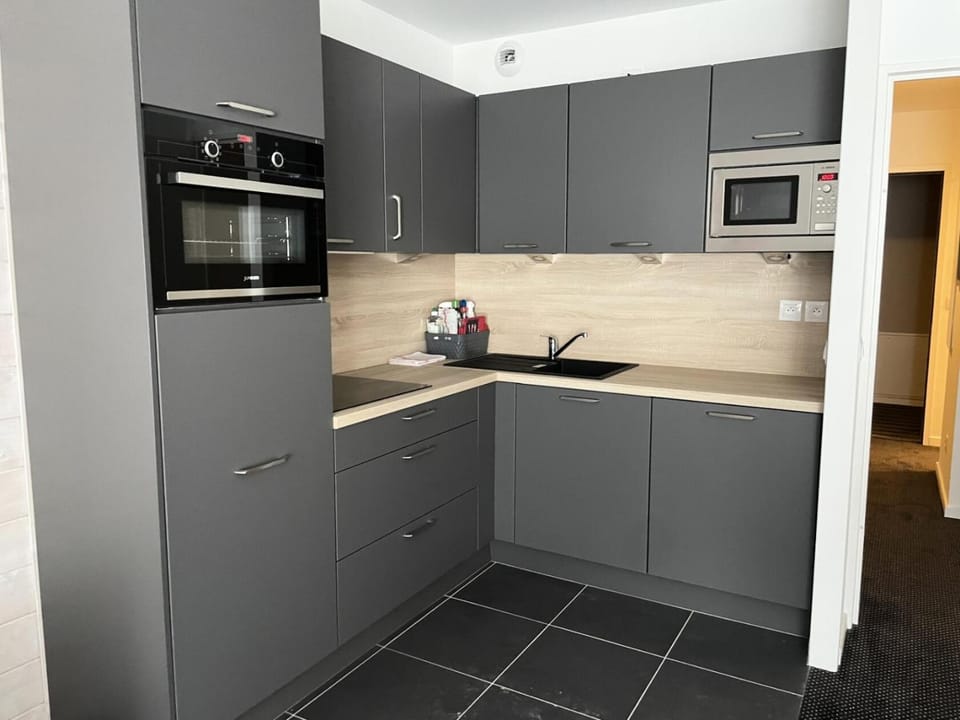 Résidence Le Portillo - Piscine - Studio pour 4 Personnes MAE-5323 Apartment in Nouvelle-Aquitaine