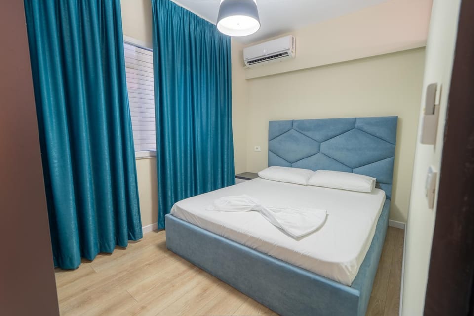 Bed, Photo of the whole room, Bedroom, towels, air conditioner