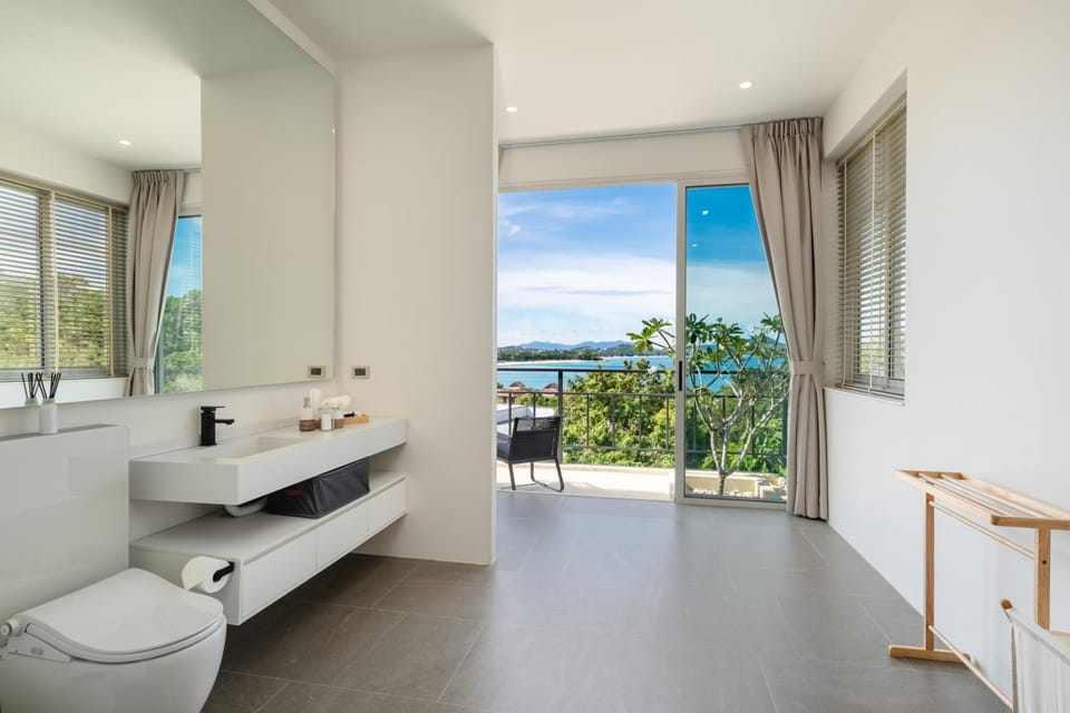 Toilet, Natural landscape, Bathroom, Sea view