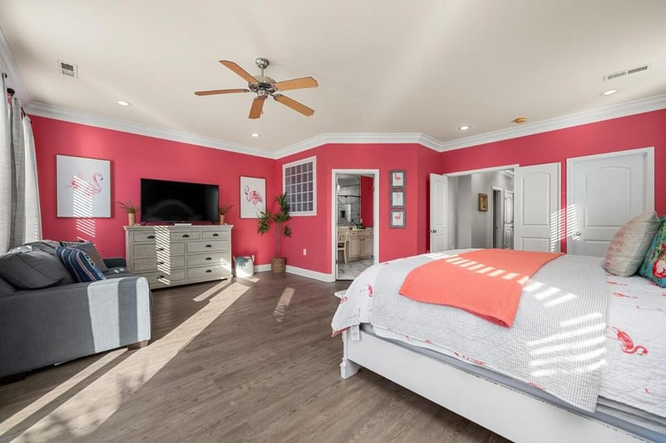 Bed, Bedroom