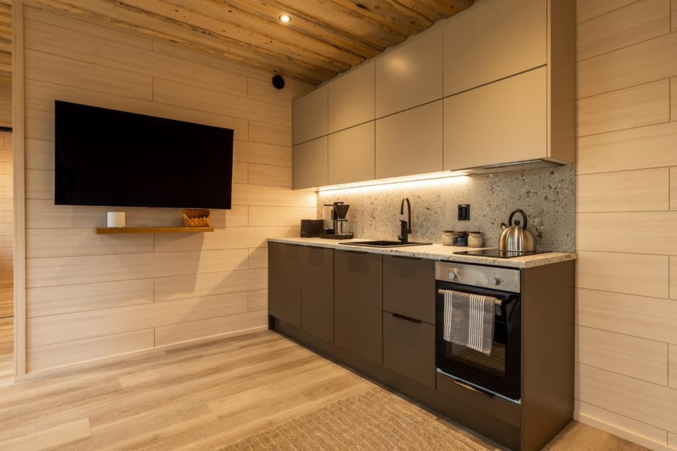 TV and multimedia, Kitchen or kitchenette