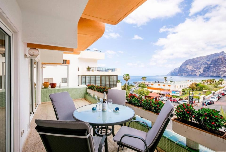 Stunning View 2 Bed Family Apartment Apartment in Acantilados de Los Gigantes