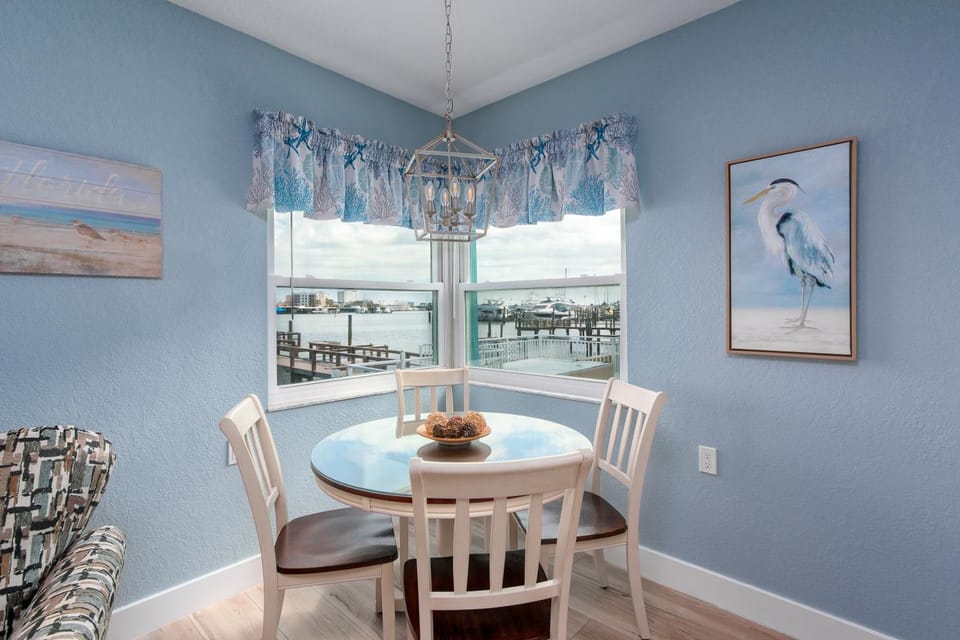 Beach Condo With Heated Pool - Waterfront View, Steps to Sand - Coral Resort B-2 Resort in Clearwater Beach