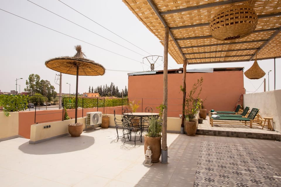 Property building, Patio, Day, Balcony/Terrace, Balcony/Terrace, Seating area, Sunrise, Sunset, sunbed