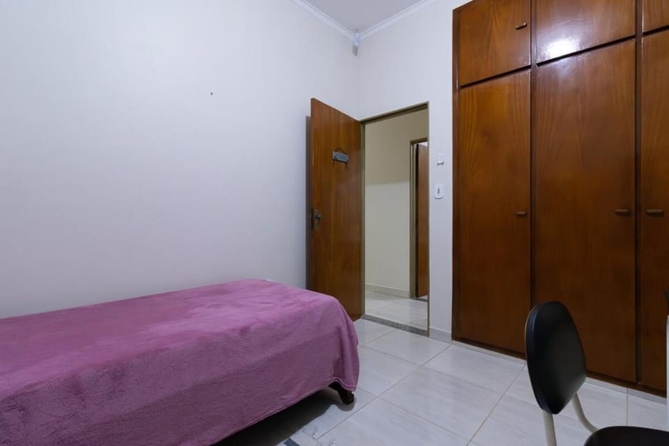 Espaço Home Office Corporativo Beija Flores House in Ribeirão Preto