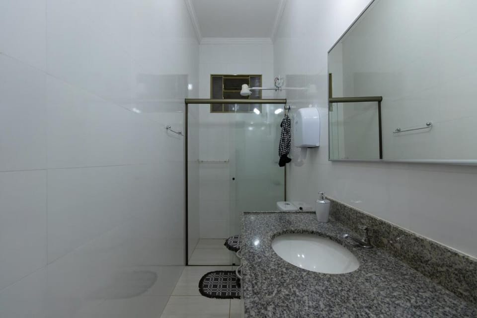 Espaço Home Office Corporativo Beija Flores House in Ribeirão Preto