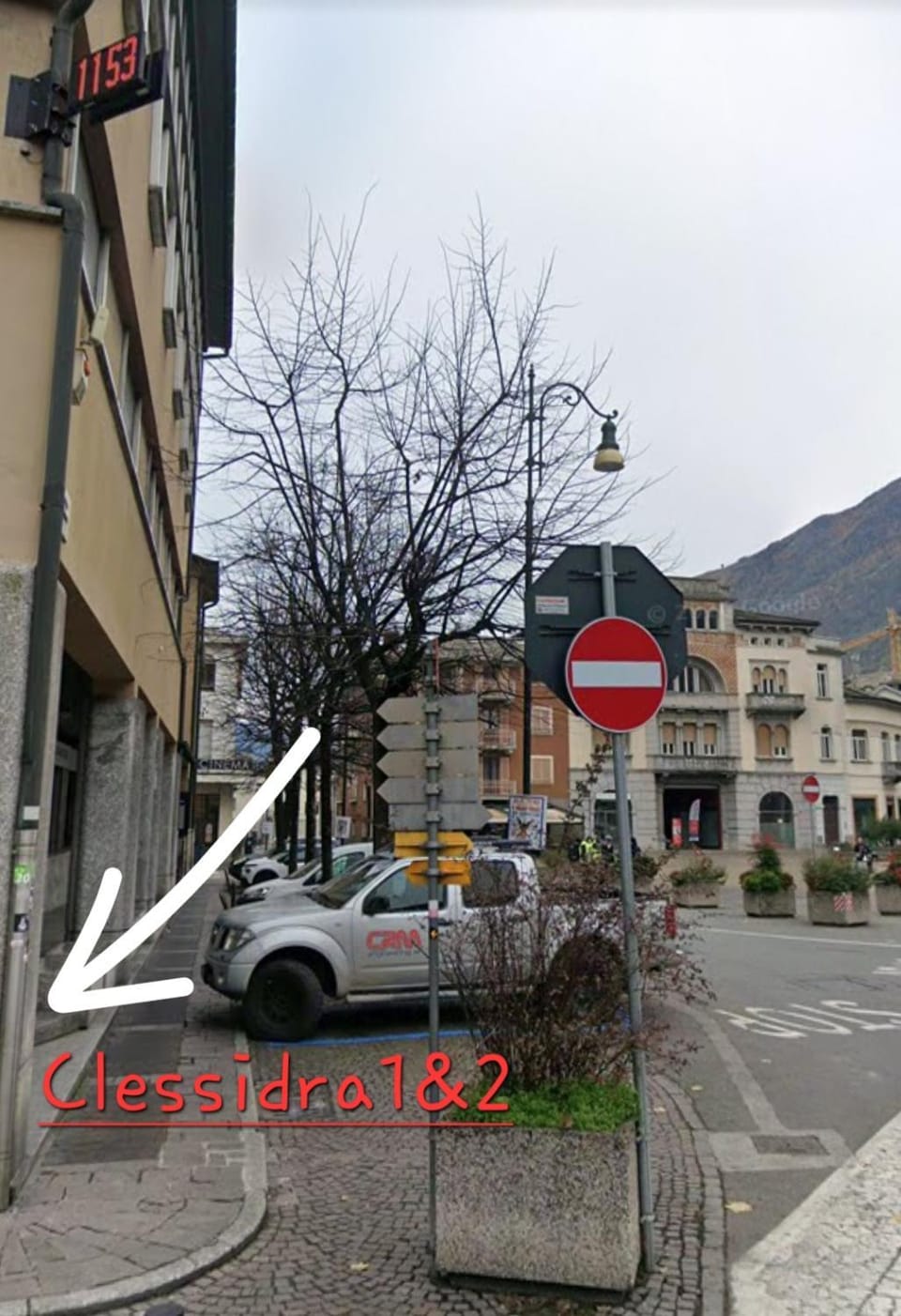 Clessidra1 monolocale a 2 minuti Bernina Express Apartment in Province of Brescia