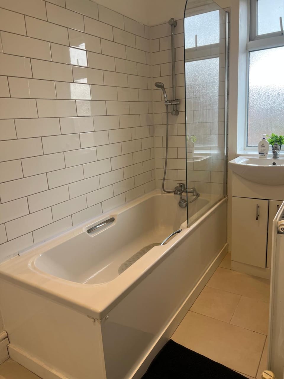 3 bedroom House with Free Parking House in Leicester