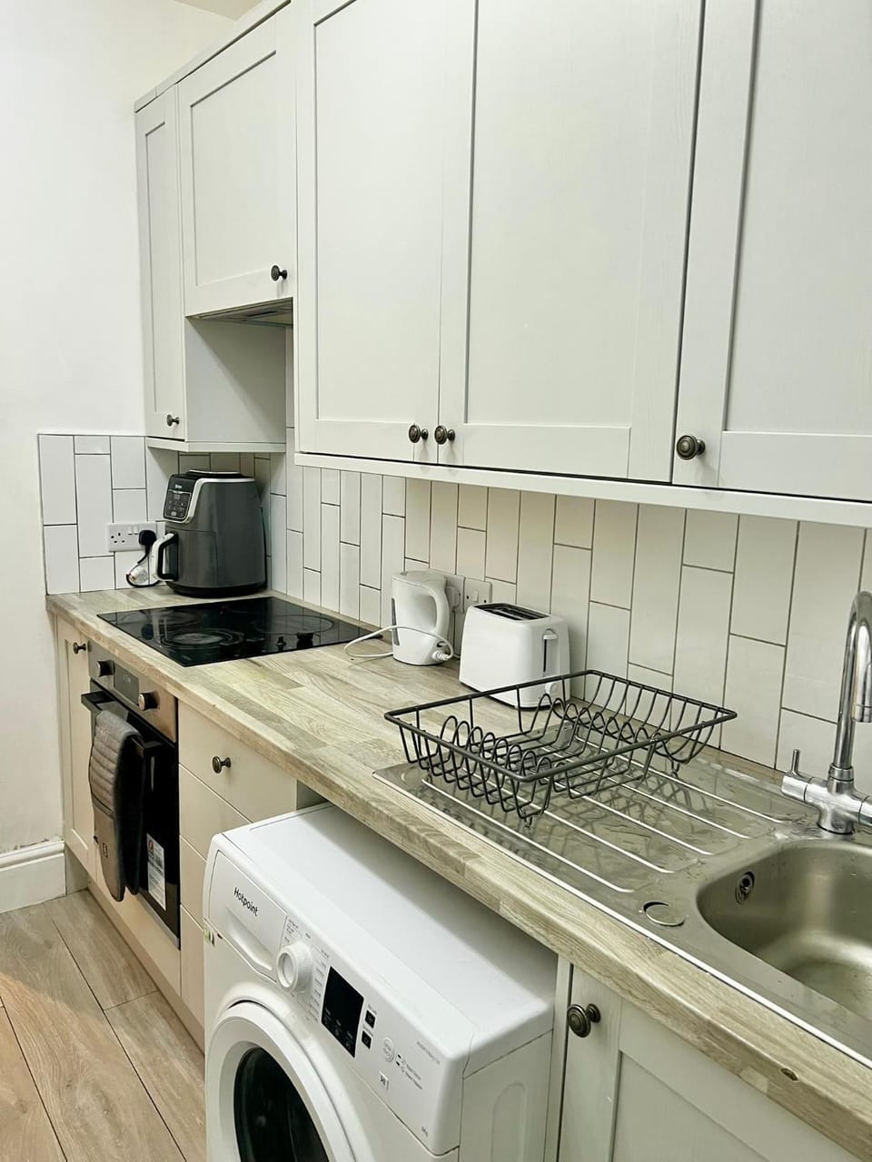 3 bedroom House with Free Parking House in Leicester