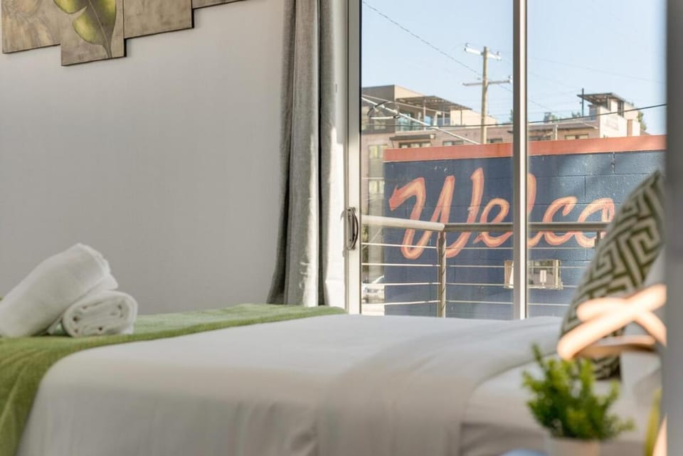 Twin Urbanview Apartments I King Bed I FreeParking Apartment in Dallas