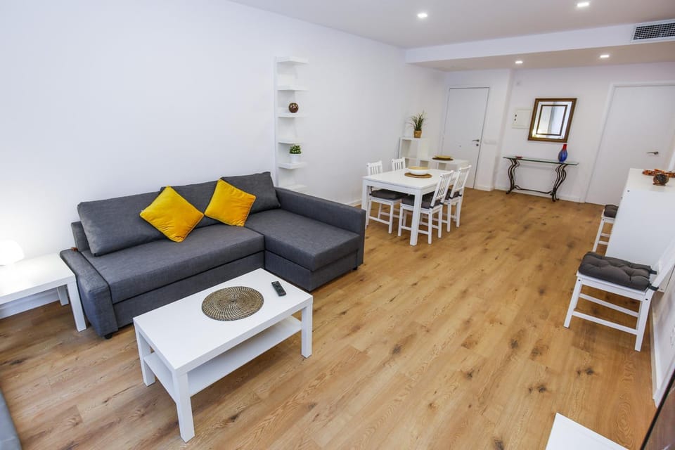 Communal lounge/ TV room, Living room