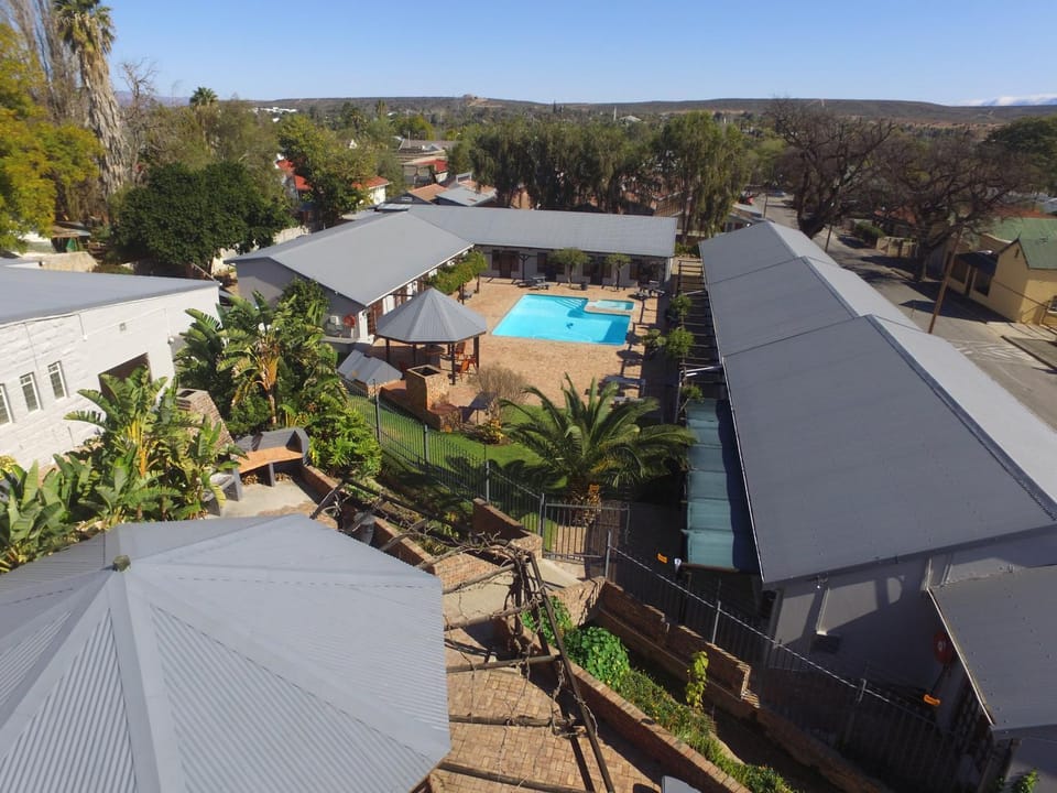 Property building, Bird's eye view, Pool view