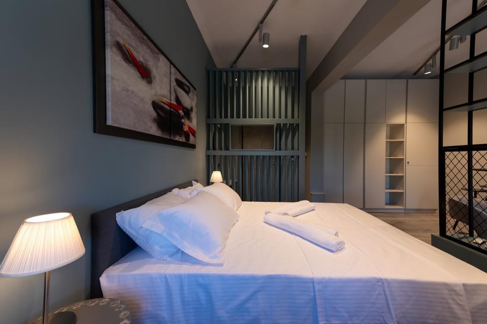 Bed, Photo of the whole room, Bedroom, towels, wardrobe