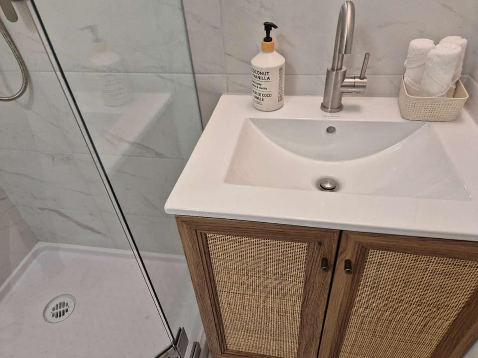 Shower, Bathroom