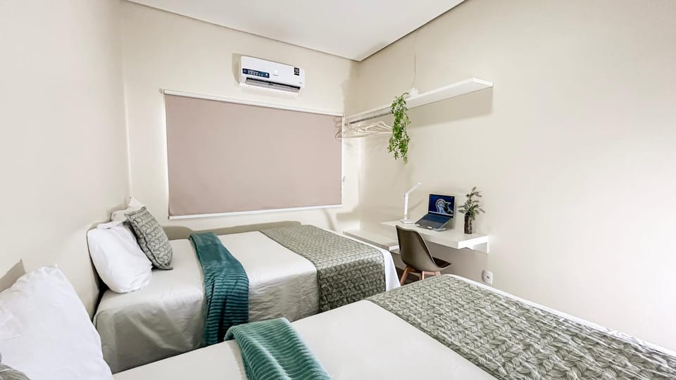 Photo of the whole room, Bedroom, locker