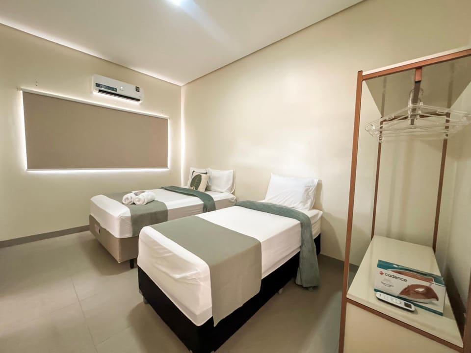 Bed, Bedroom, air conditioner