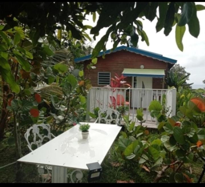 Villabadlou Ti-Colibri House in Leeward Islands