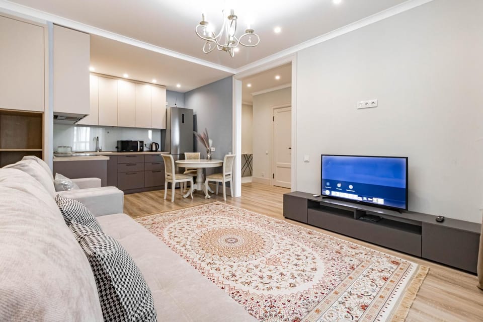 Communal lounge/ TV room, TV and multimedia, Kitchen or kitchenette, Living room, Dining area, Evening entertainment