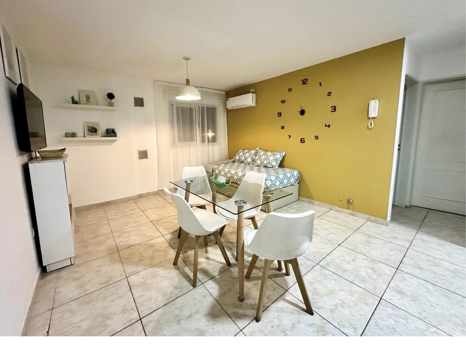 TV and multimedia, Living room, Dining area