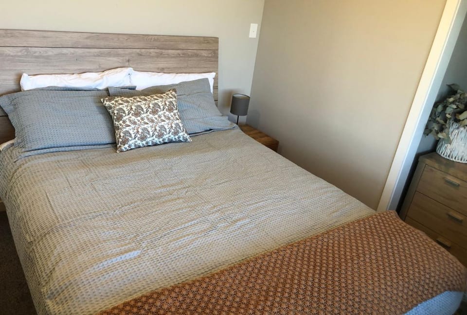 Our Twizel Weekender By The Lake House in Twizel