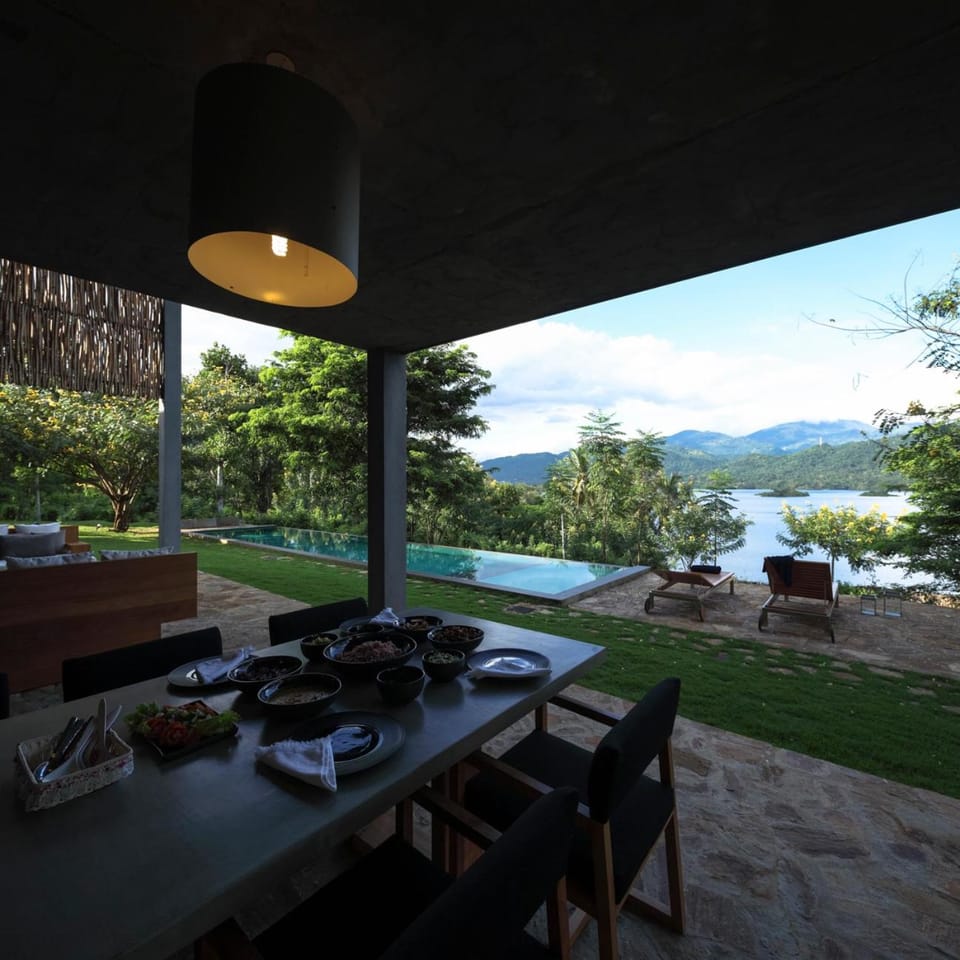 Restaurant/places to eat, Restaurant/places to eat