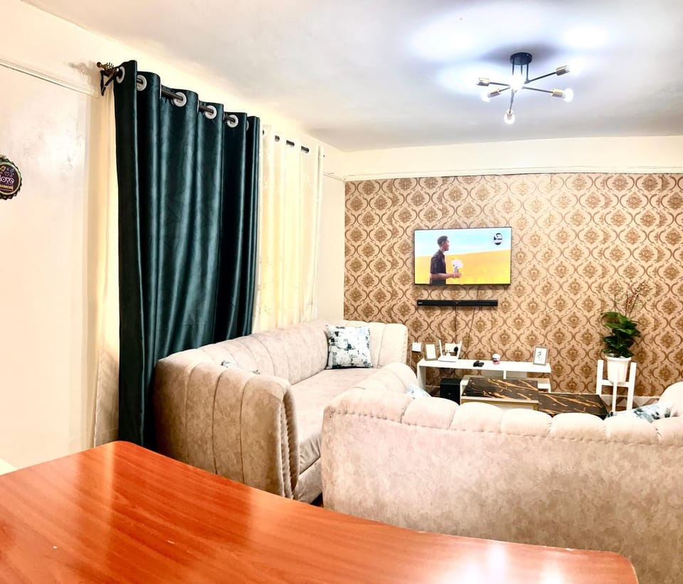 Nest by BonaY, 1-Bedroom Apartment with Balcony & WIFI in Kisumu-Tom Mboya Apartment in Uganda