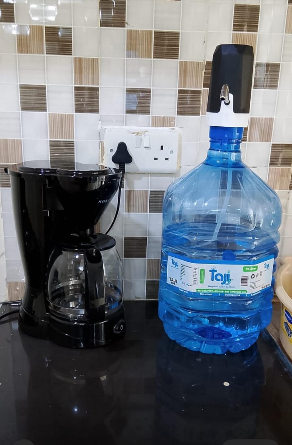 Coffee/tea facilities, Kitchen or kitchenette