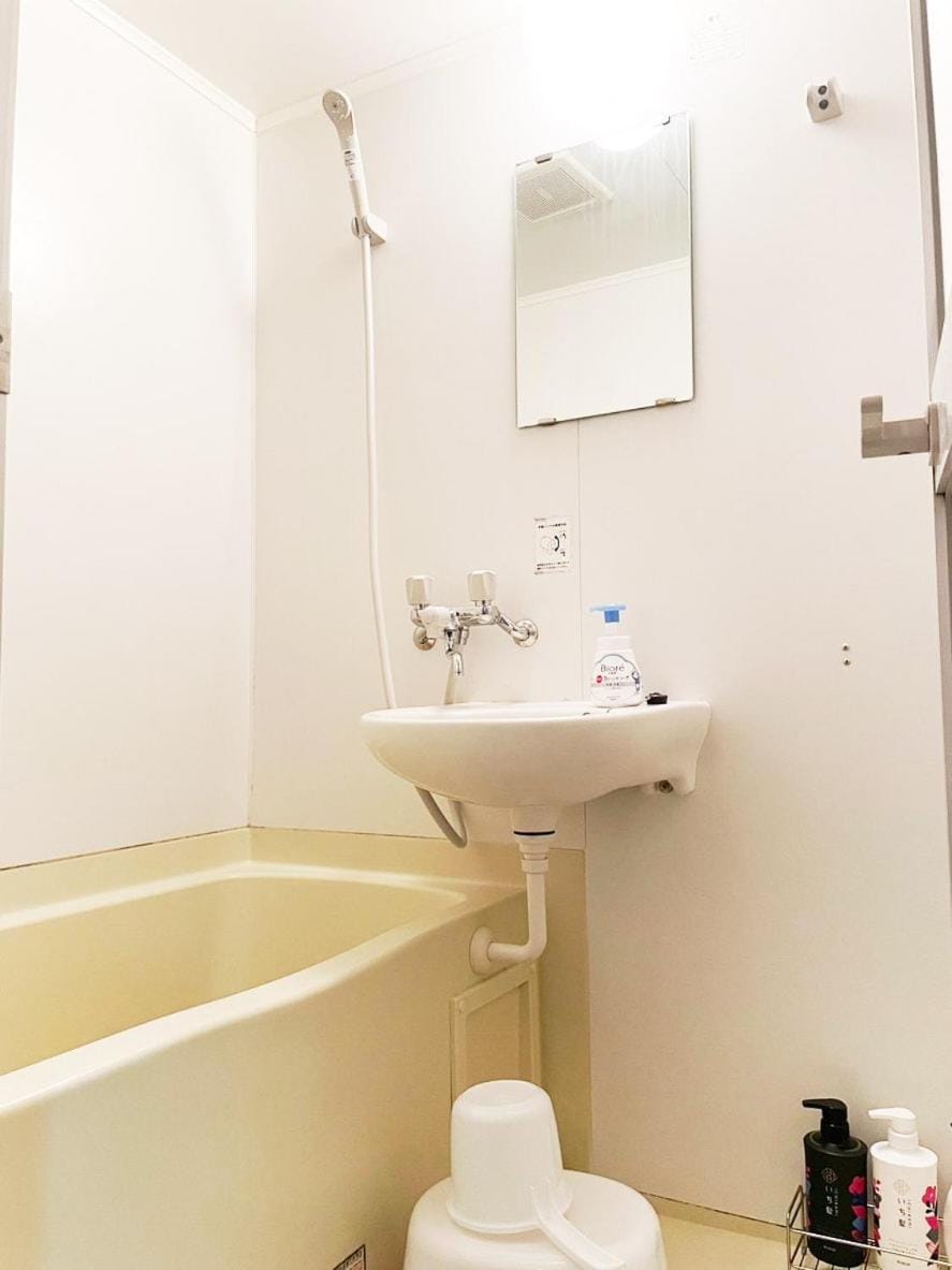 1Transfer at Shibuya 5min Walk from Shin-Koiwa Stn Direct Narita Easy Access Disney CVS 30s 渋谷乗換1回駅 徒歩5分 コンビニ徒歩30秒 成田空港まで直通 ディズニーリゾートまでアクセス抜群 Apartment in Japan