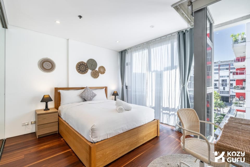 KozyGuru | Waterloo| Modern 2Level 2BR Apt Parking Apartment in Sydney