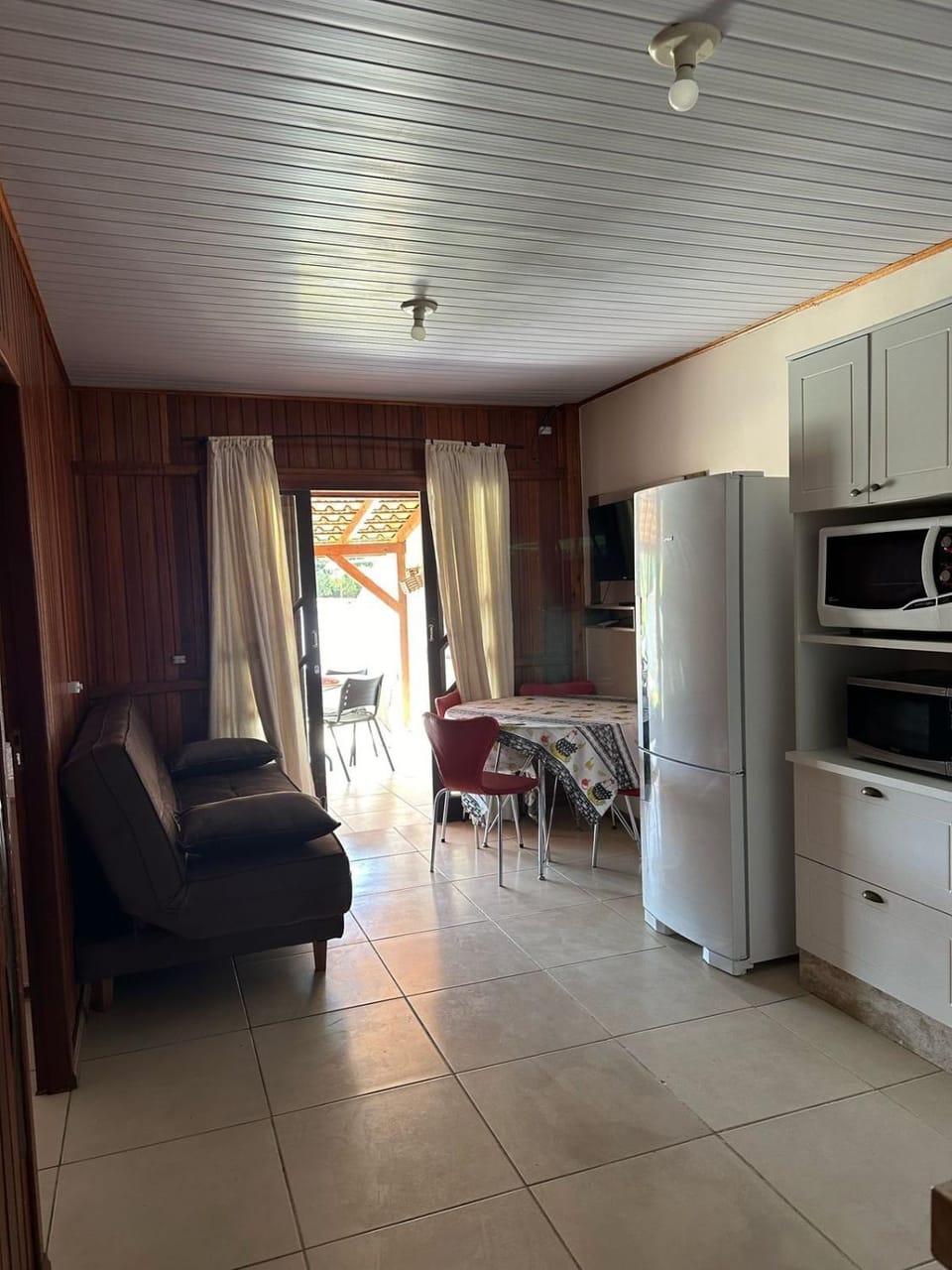 Casa grande 500mt de Mariscal beach House in Bombinhas