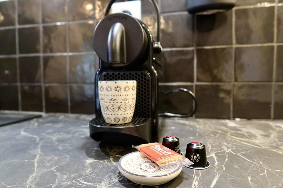 Coffee/tea facilities, Kitchen or kitchenette