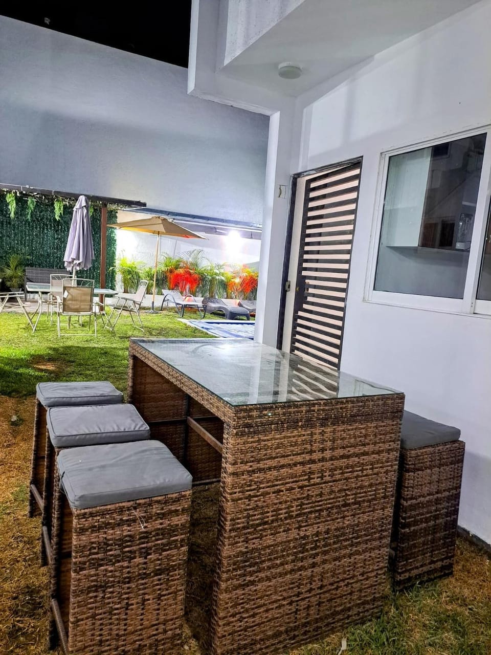House with 2 pools & a jacuzzi for up to 24 people House in State of Morelos