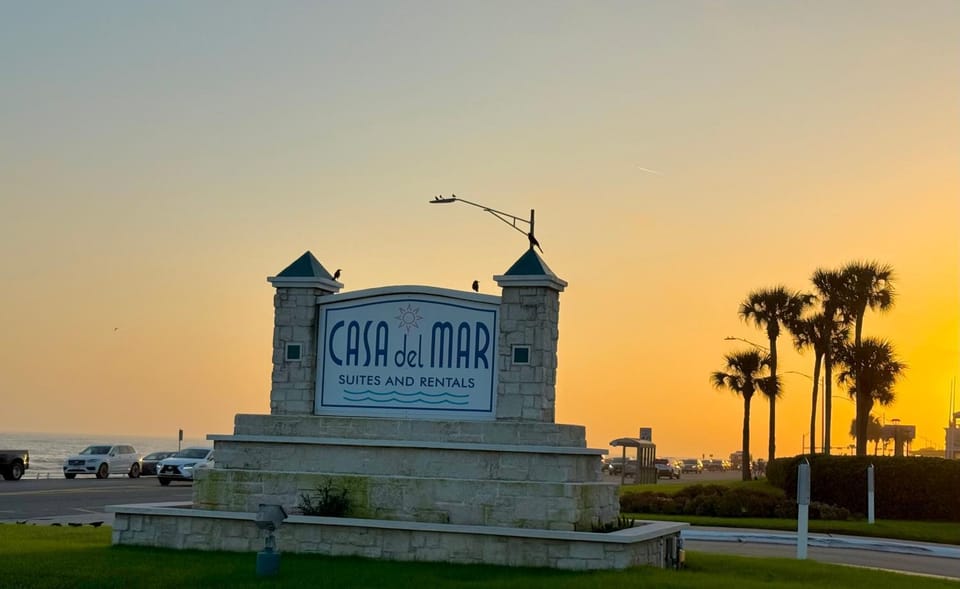Landmark view, Sea view, Street view, Location, Sunrise, Sunset