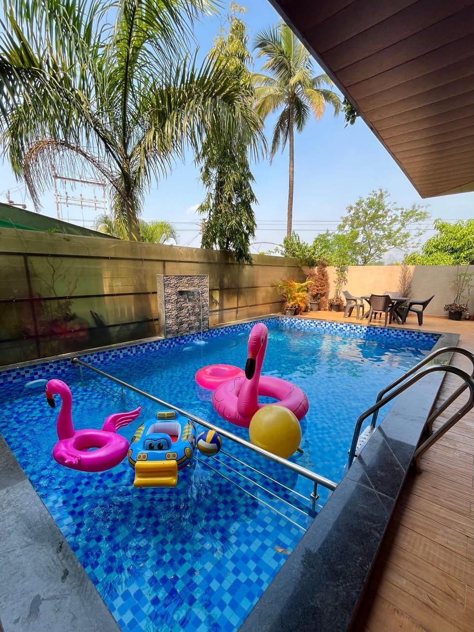Pool view, Swimming pool