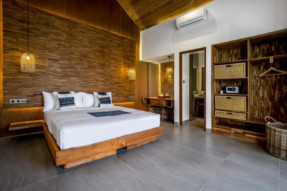 Bed, Photo of the whole room, Bedroom, air conditioner