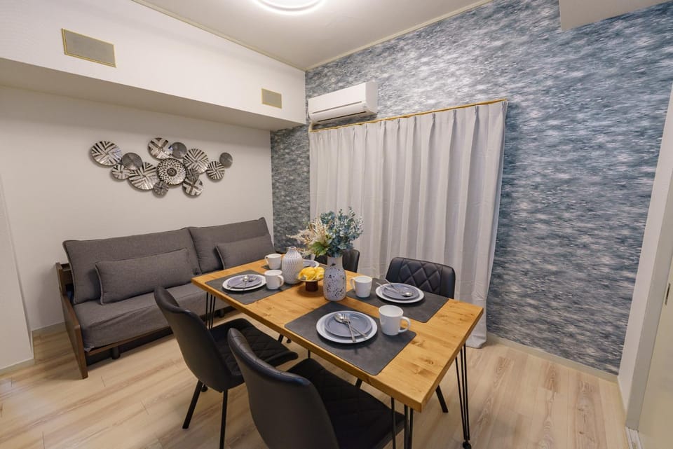 Living room, Dining area, air conditioner